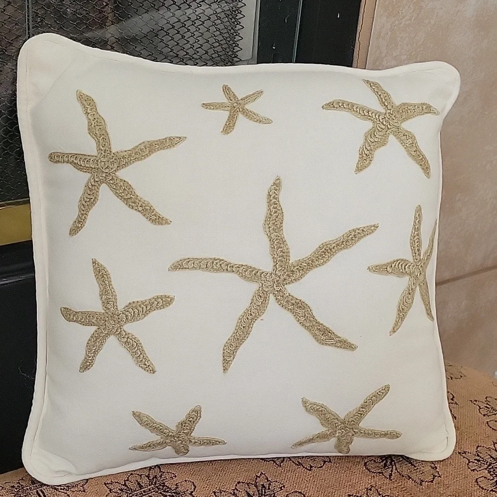 Pottery Barn 12x12 Sea Life Accent Pillow, VGUC